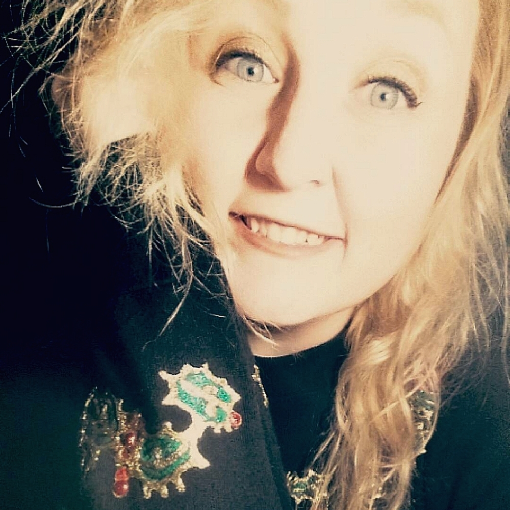 Meet your Posher, Caitlin